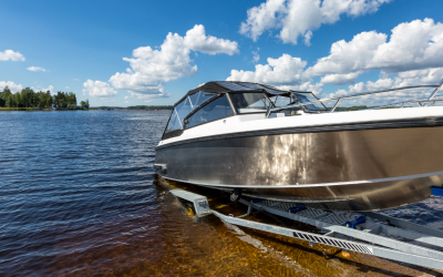 A Beginner’s Guide to Docking Your Boat and Loading it onto a Trailer
